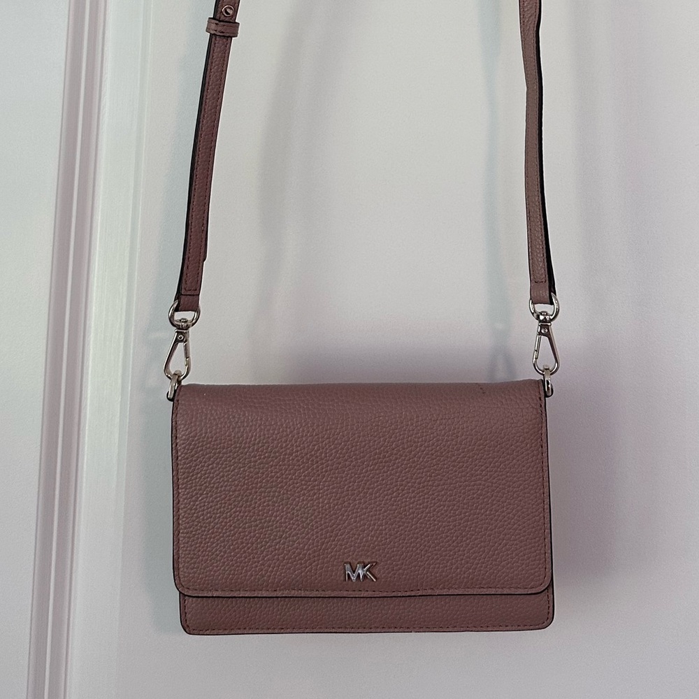 Michael Kors Mauve Pebbled Leather Crossbody Bag - Picture 2 of 10